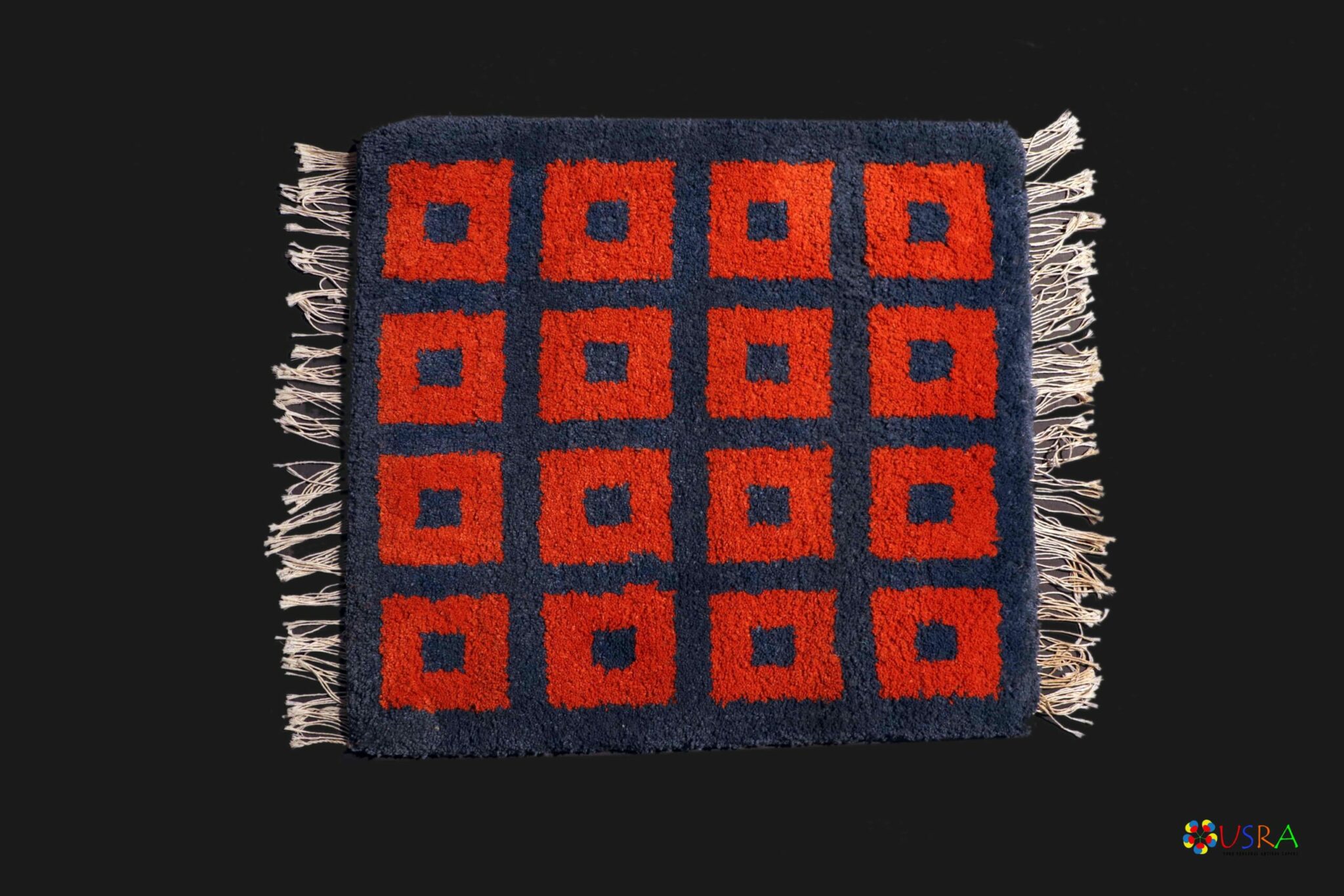 Tufted Woolen Carpet - Image 3