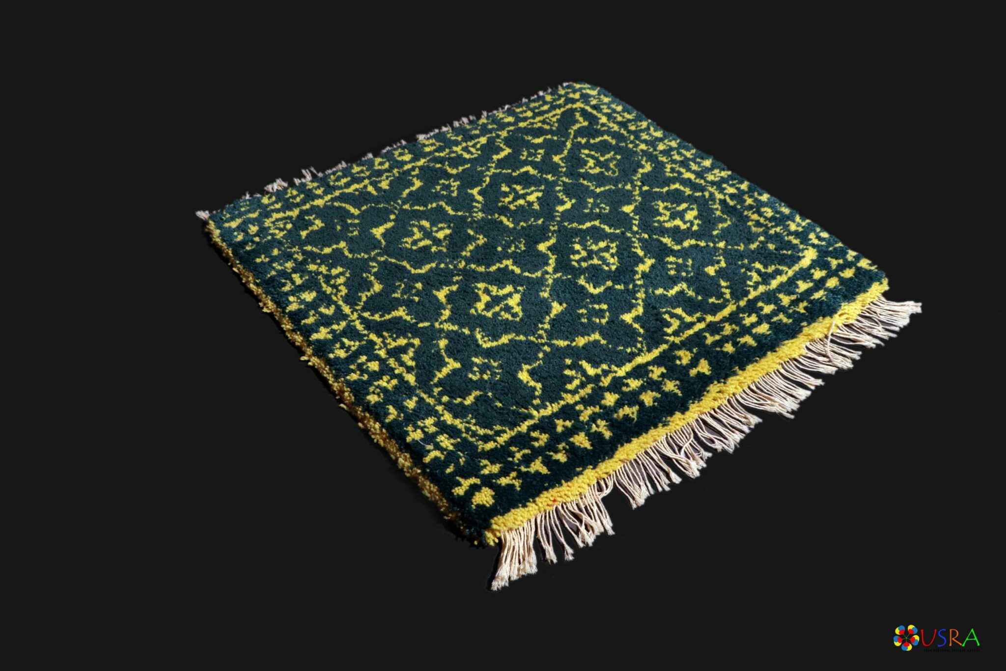 Tufted Woolen Carpet - Image 3